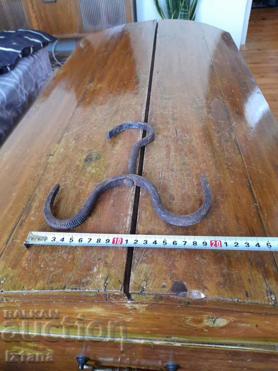 Auction Old hook, hook Auction Old hook, hook