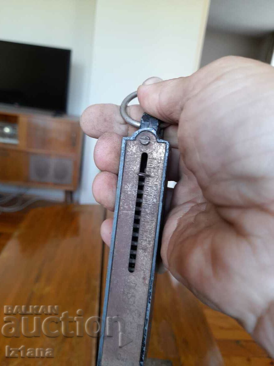 Old Ax, Ax - 7 Old Ax, Ax - 7