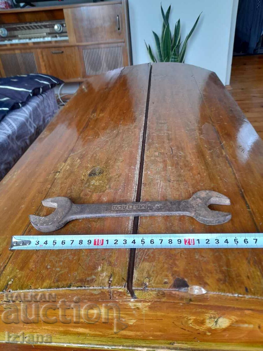 Old Madara Wrench 20/24 with price 16.00 BGN | € 8.18 Old Madara Wrench 20/24 with price 16.00 BGN | € 8.18