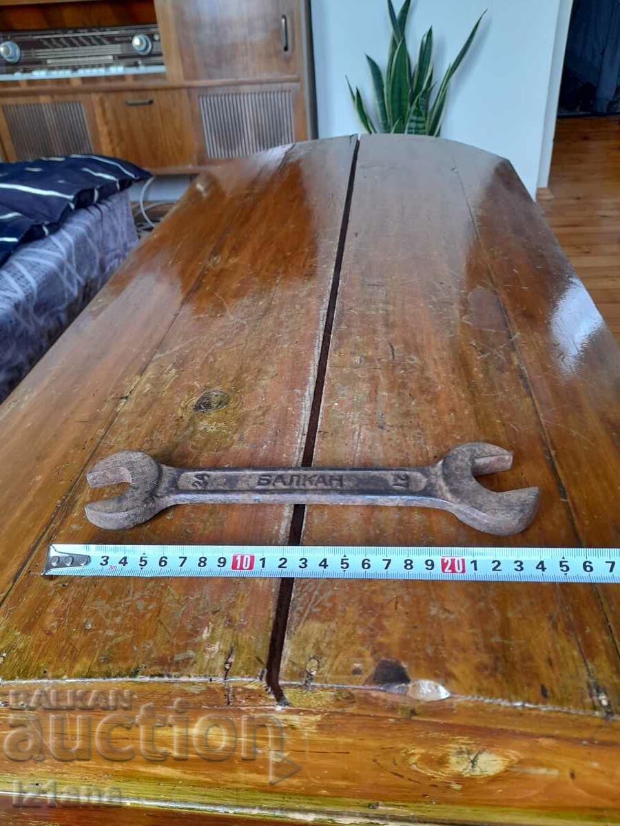 Old wrench Balkan 24/27 with price 27.00 BGN | € 13.80