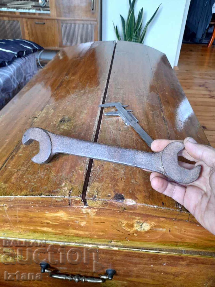 Old wrench - 5 Old wrench - 5