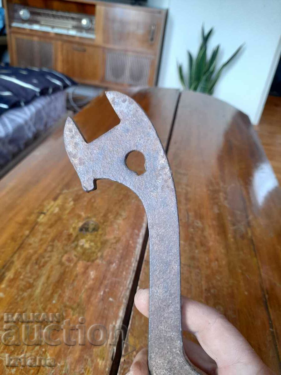 Аукцион Стар велосипеден ключ Аукцион Стар велосипеден ключ