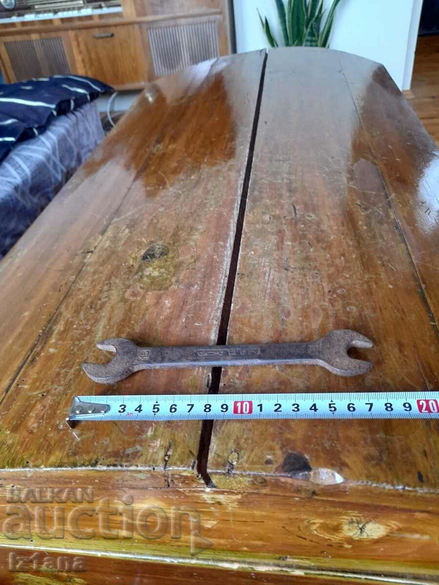 Old Madara Wrench 14/15 with price 11.00 BGN | € 5.62 Old Madara Wrench 14/15 with price 11.00 BGN | € 5.62