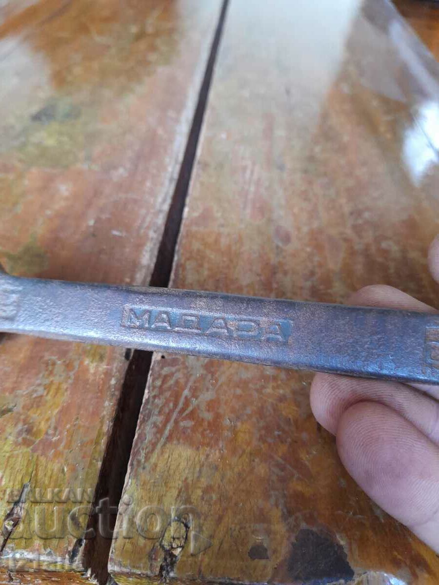 Auction Old Madara Wrench 14/15 Auction Old Madara Wrench 14/15