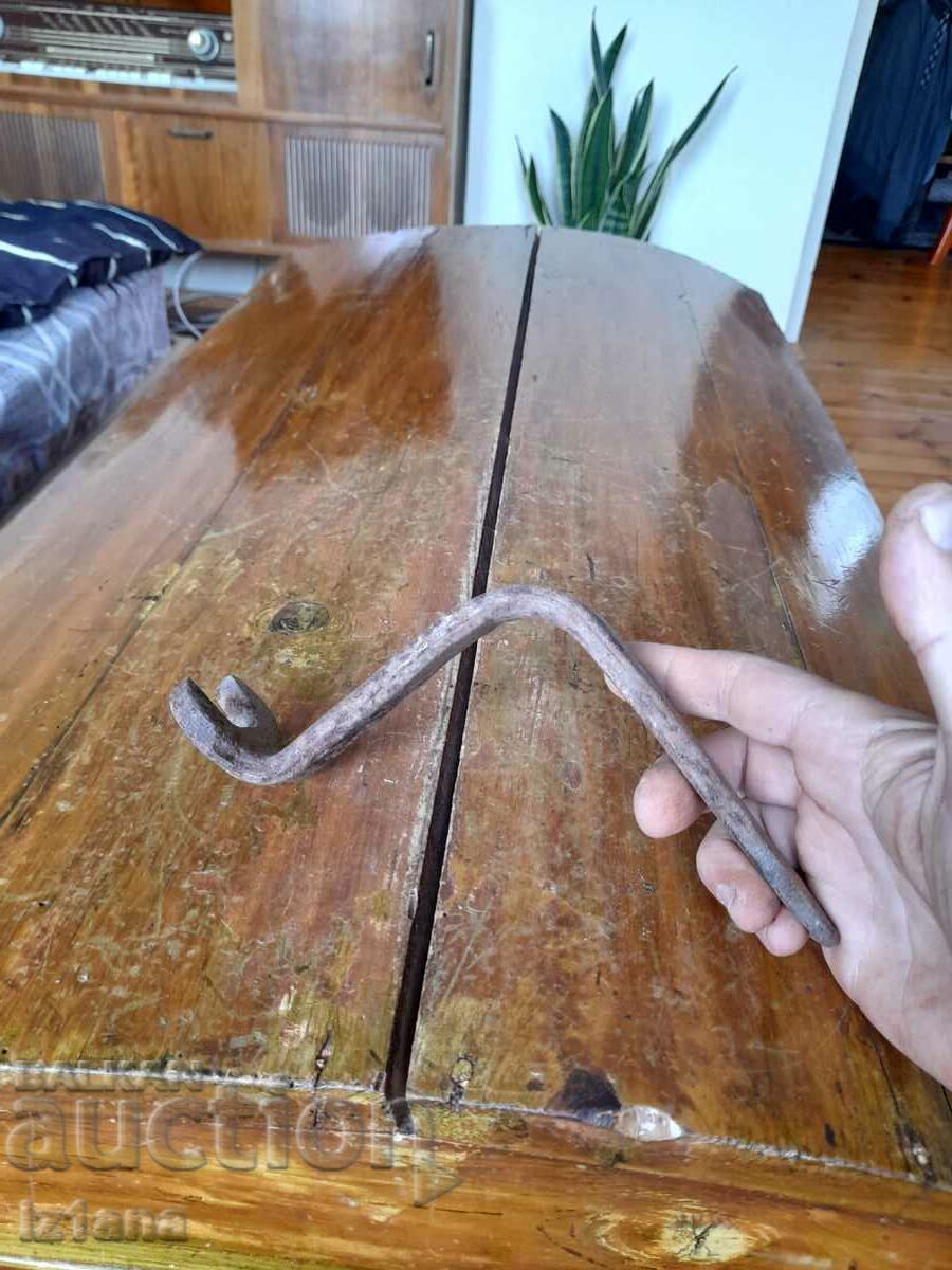 Стар гаечен ключ с цена 11.00 лв. | € 5.62 Стар гаечен ключ с цена 11.00 лв. | € 5.62