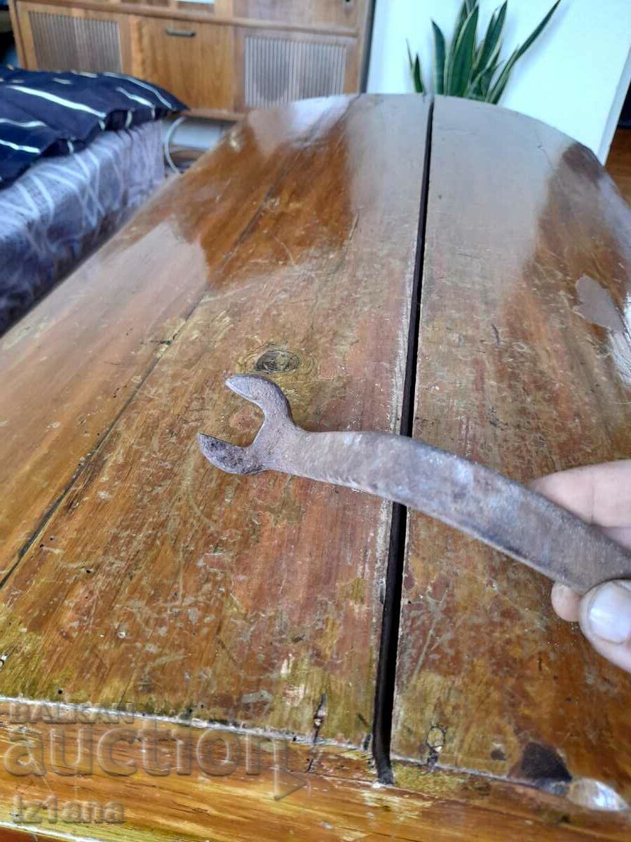 Аукцион Стар гаечен ключ Аукцион Стар гаечен ключ