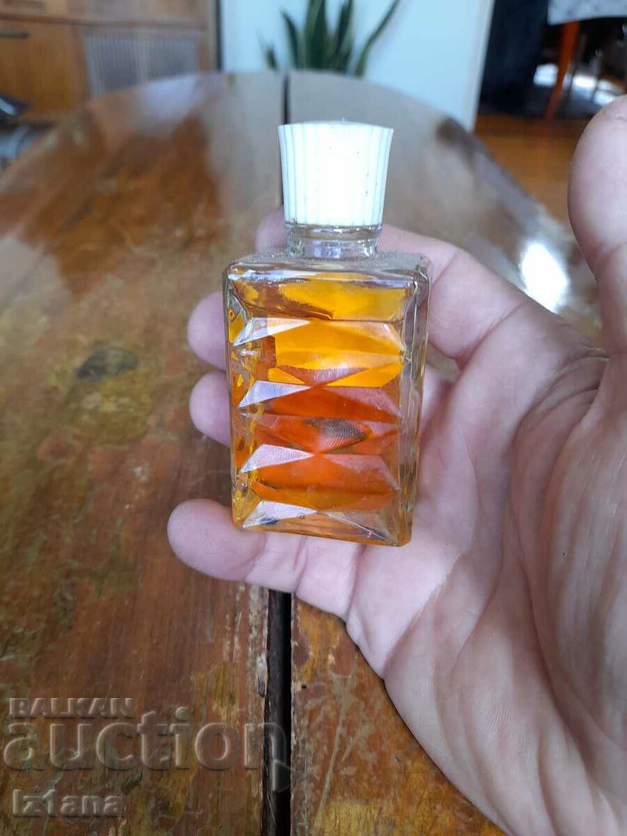 Δημοπρασία Παλιά κολόνια Carmen Δημοπρασία Παλιά κολόνια Carmen