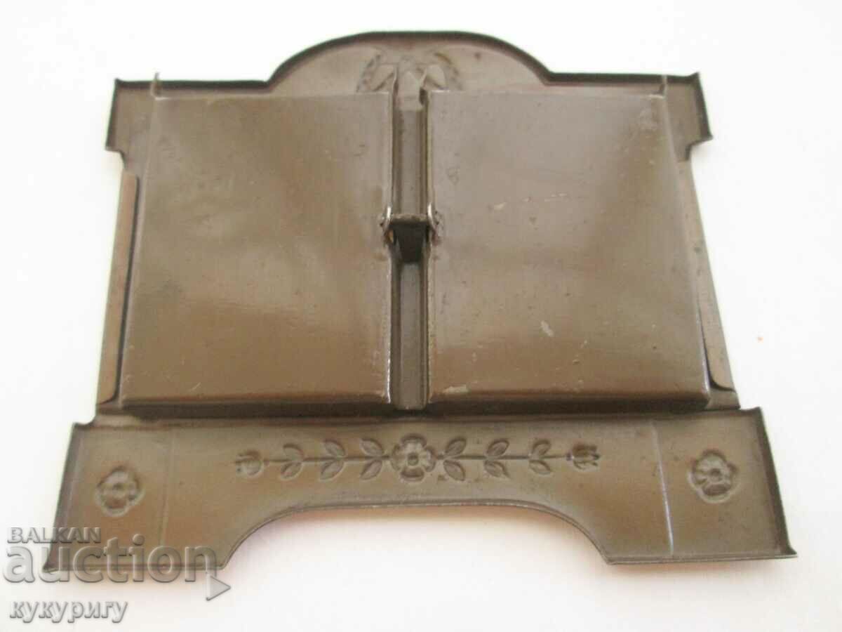 Auction Old small metal double photo frame with ornaments Auction Old small metal double photo frame with ornaments