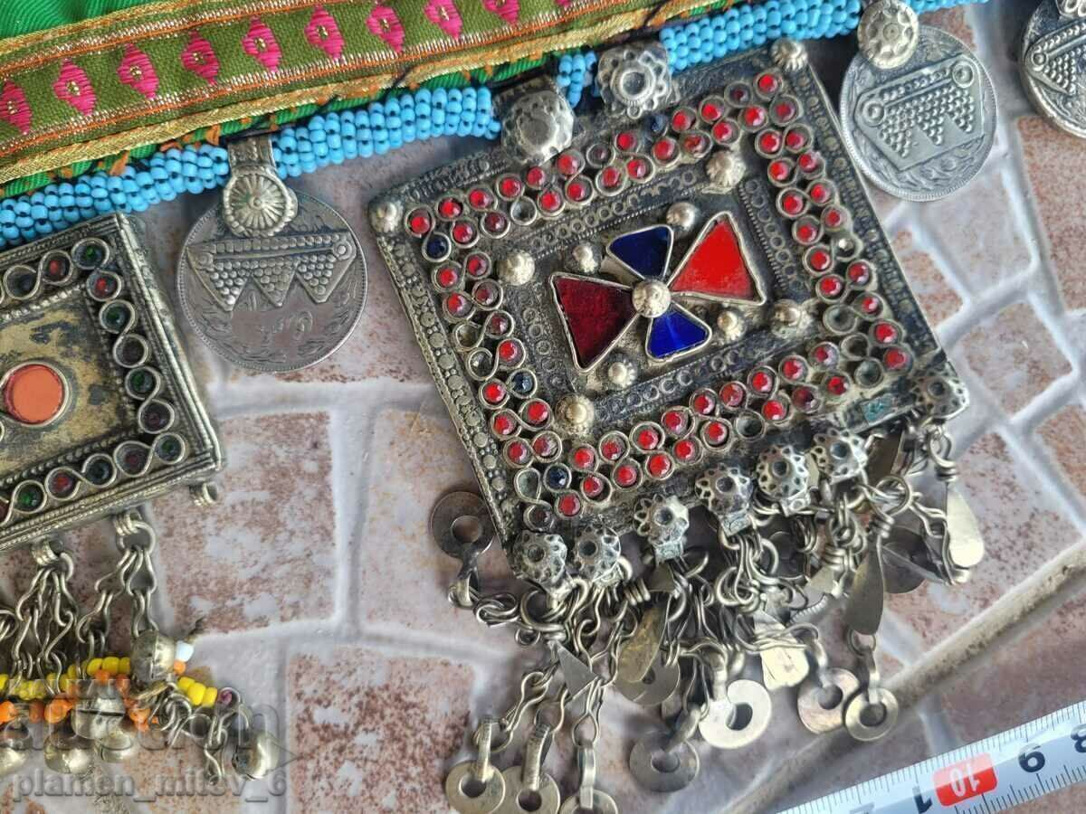 Delivery of Jewelry, belt, ornament