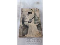 Пощенска картичка Младо момиче с мандолина 1909