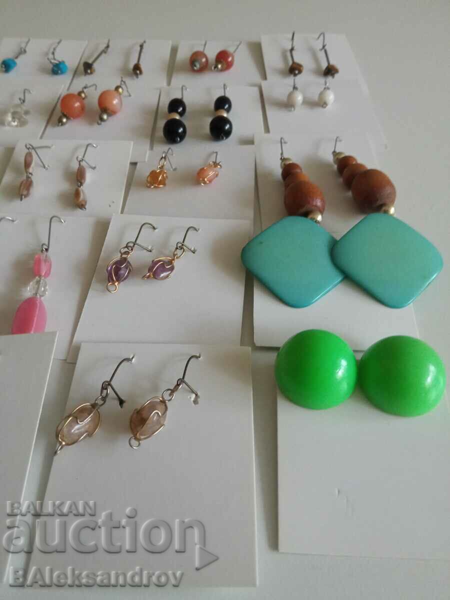 Delivery of Earrings Delivery of Earrings