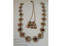 Necklace and belt jewelry set