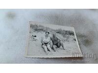 Photo Burgas Man and woman on the beach