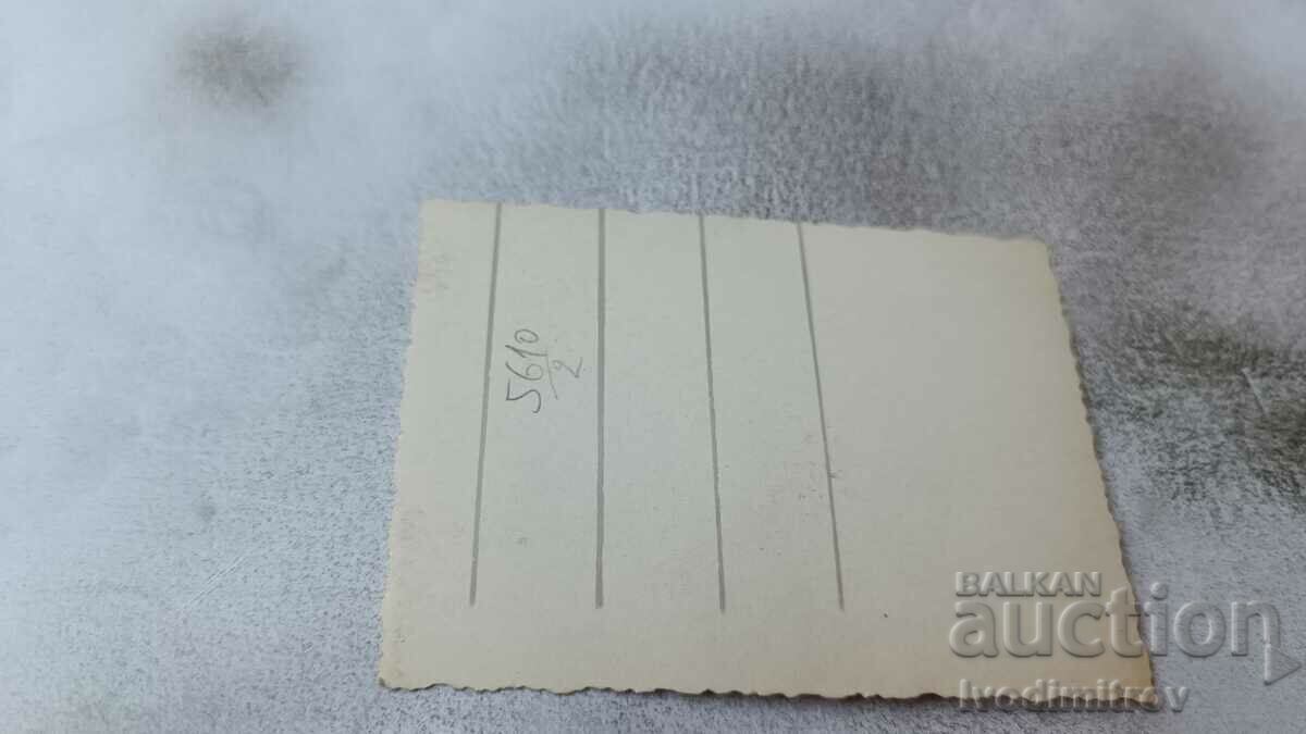 Снимка София Ученик в униформа на разходка с цена 2.35 лв. | € 1.20 Снимка София Ученик в униформа на разходка с цена 2.35 лв. | € 1.20