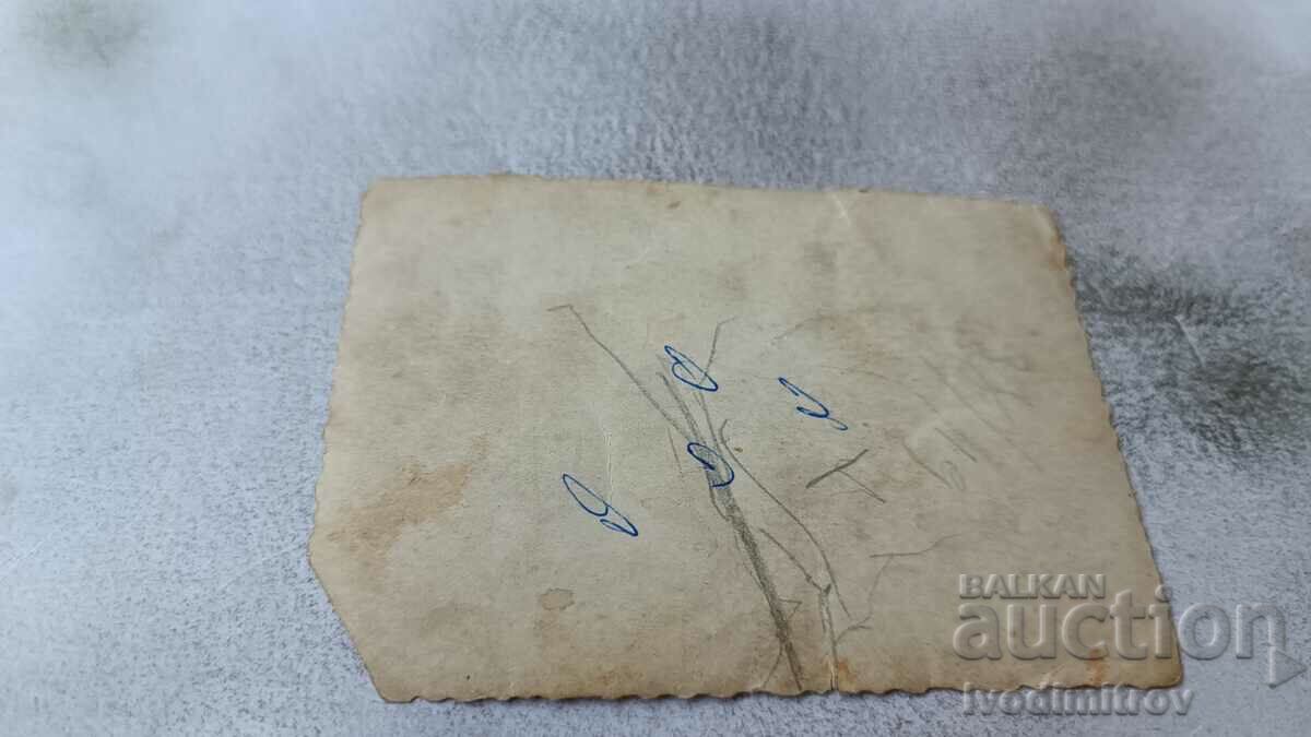 Photo Sofia A man and a girl on a walk with price 2.35 BGN | € 1.20 Photo Sofia A man and a girl on a walk with price 2.35 BGN | € 1.20