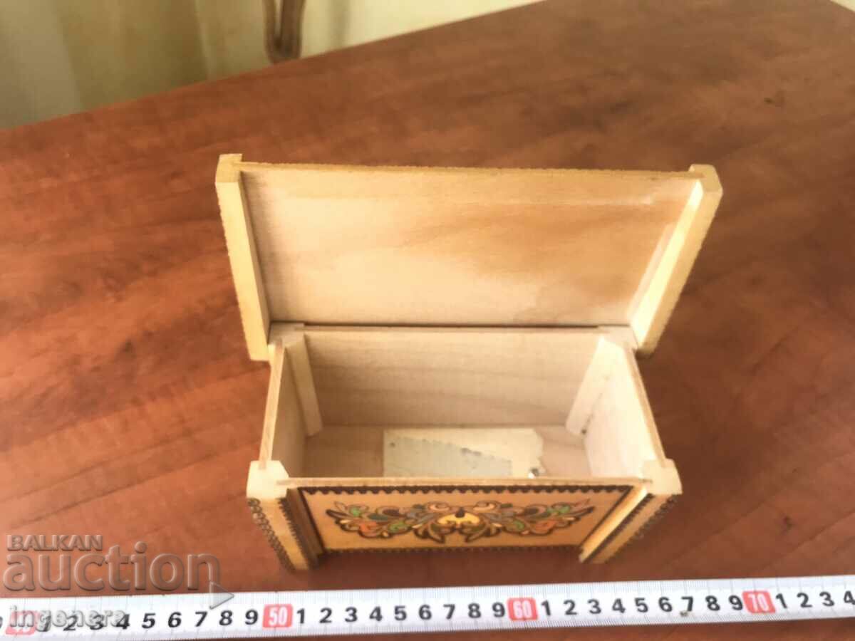 Δημοπρασία ΚΟΥΤΙ ΞΥΛΟ ΠΥΡΟΓΡΑΦΙΚΟ ΣΧΕΔΙΟ ΑΝΤΙΚΕ ΑΠΟ SOCA MOSTRA Δημοπρασία ΚΟΥΤΙ ΞΥΛΟ ΠΥΡΟΓΡΑΦΙΚΟ ΣΧΕΔΙΟ ΑΝΤΙΚΕ ΑΠΟ SOCA MOSTRA