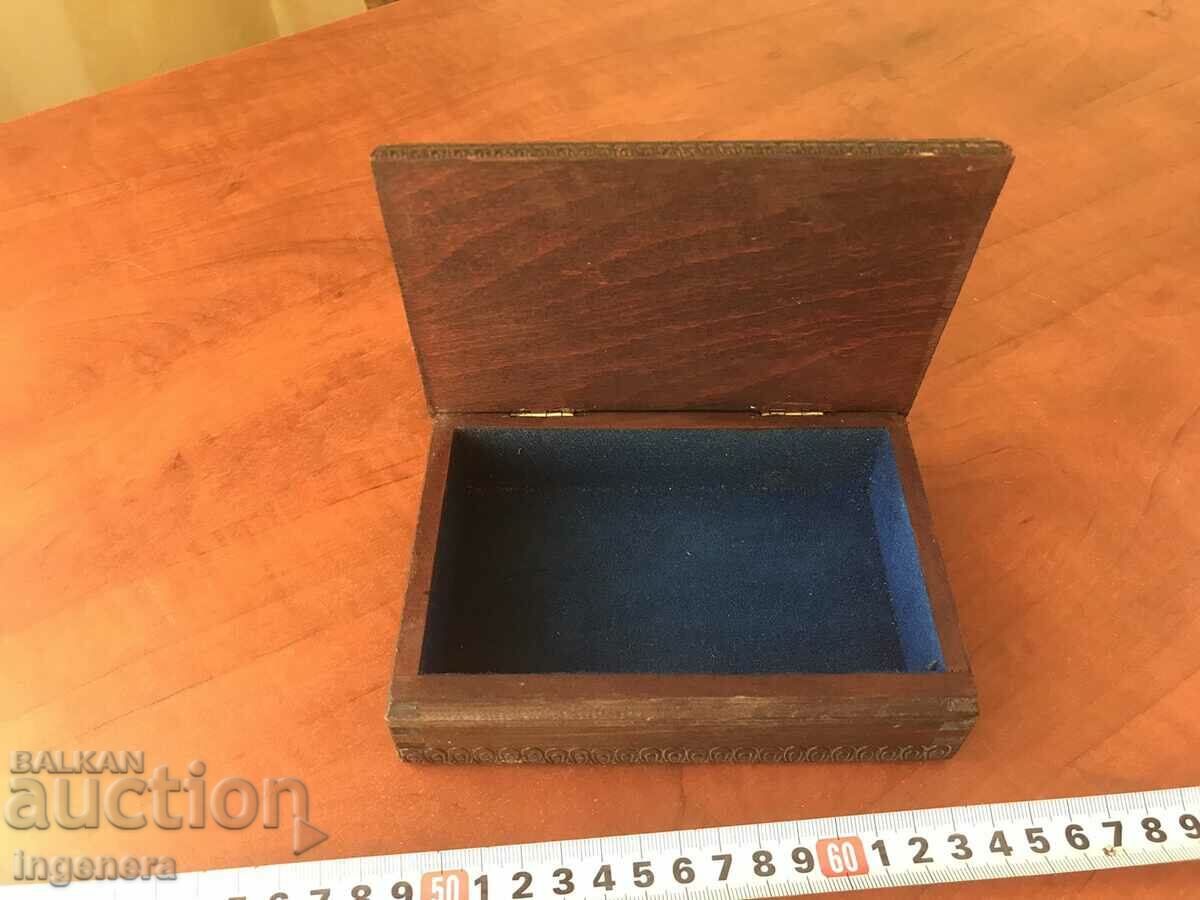 Auction BOX WOOD PYROGRAPH DRAWING ANTIQUE FROM SOCA MOSTRA Auction BOX WOOD PYROGRAPH DRAWING ANTIQUE FROM SOCA MOSTRA