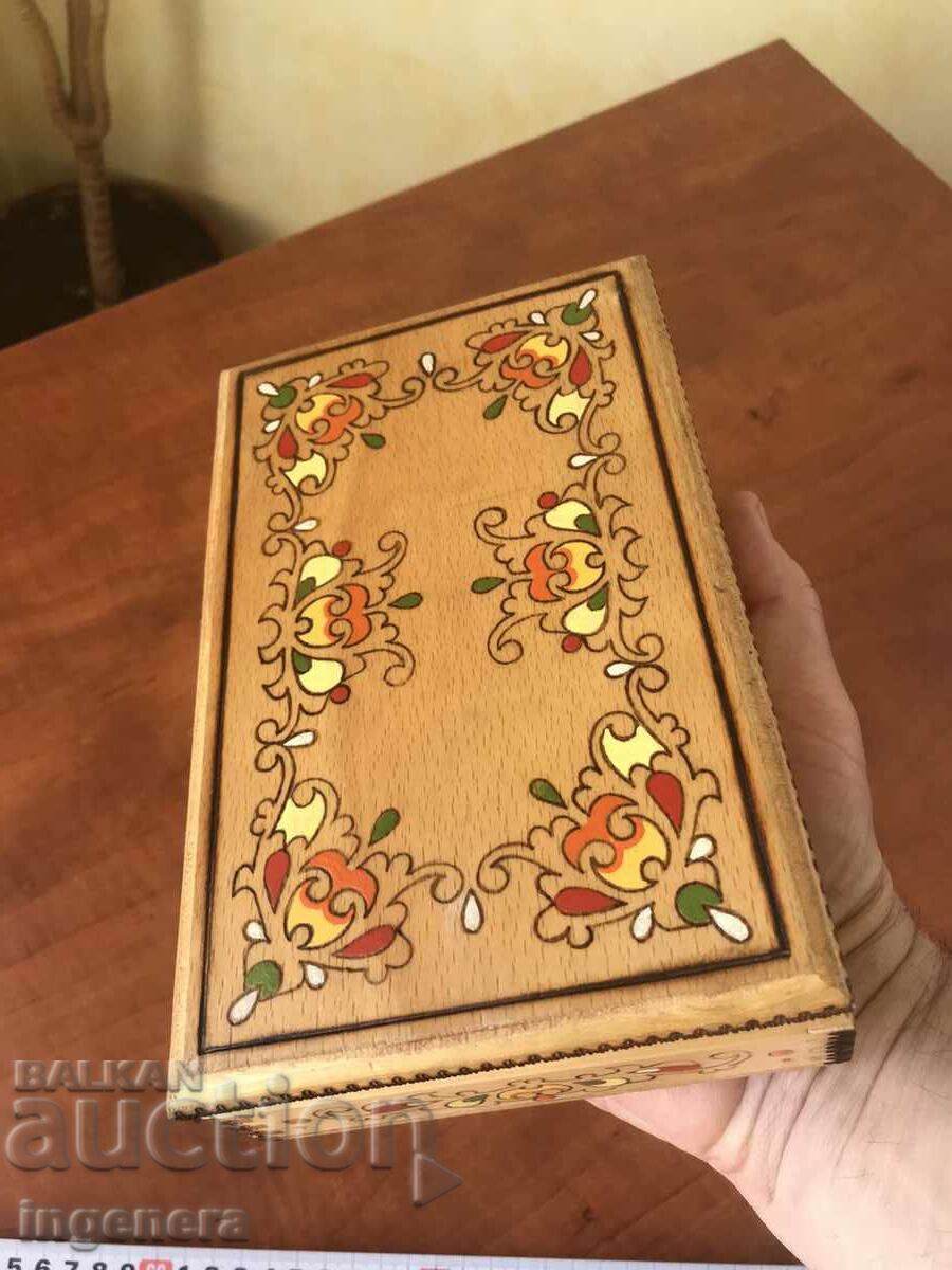 Παράδοση ΚΟΥΤΙ ΞΥΛΟ ΠΥΡΟΓΡΑΦΙΚΟ ΣΧΕΔΙΟ ΑΝΤΙΚΕ ΑΠΟ SOCA MOSTRA Παράδοση ΚΟΥΤΙ ΞΥΛΟ ΠΥΡΟΓΡΑΦΙΚΟ ΣΧΕΔΙΟ ΑΝΤΙΚΕ ΑΠΟ SOCA MOSTRA