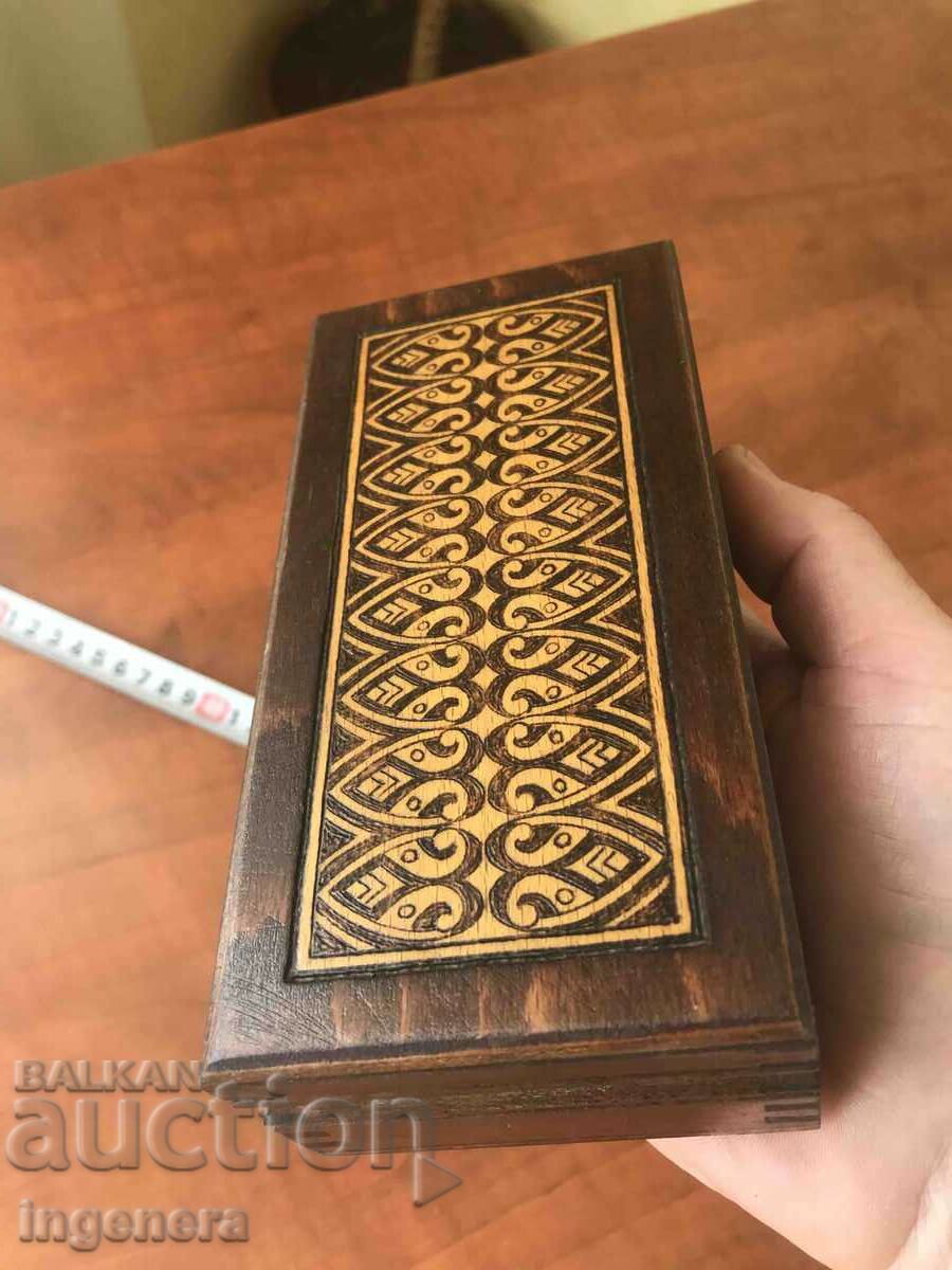 Delivery of BOX WOOD PYROGRAPH DRAWING ANTIQUE FROM SOCA MOSTRA