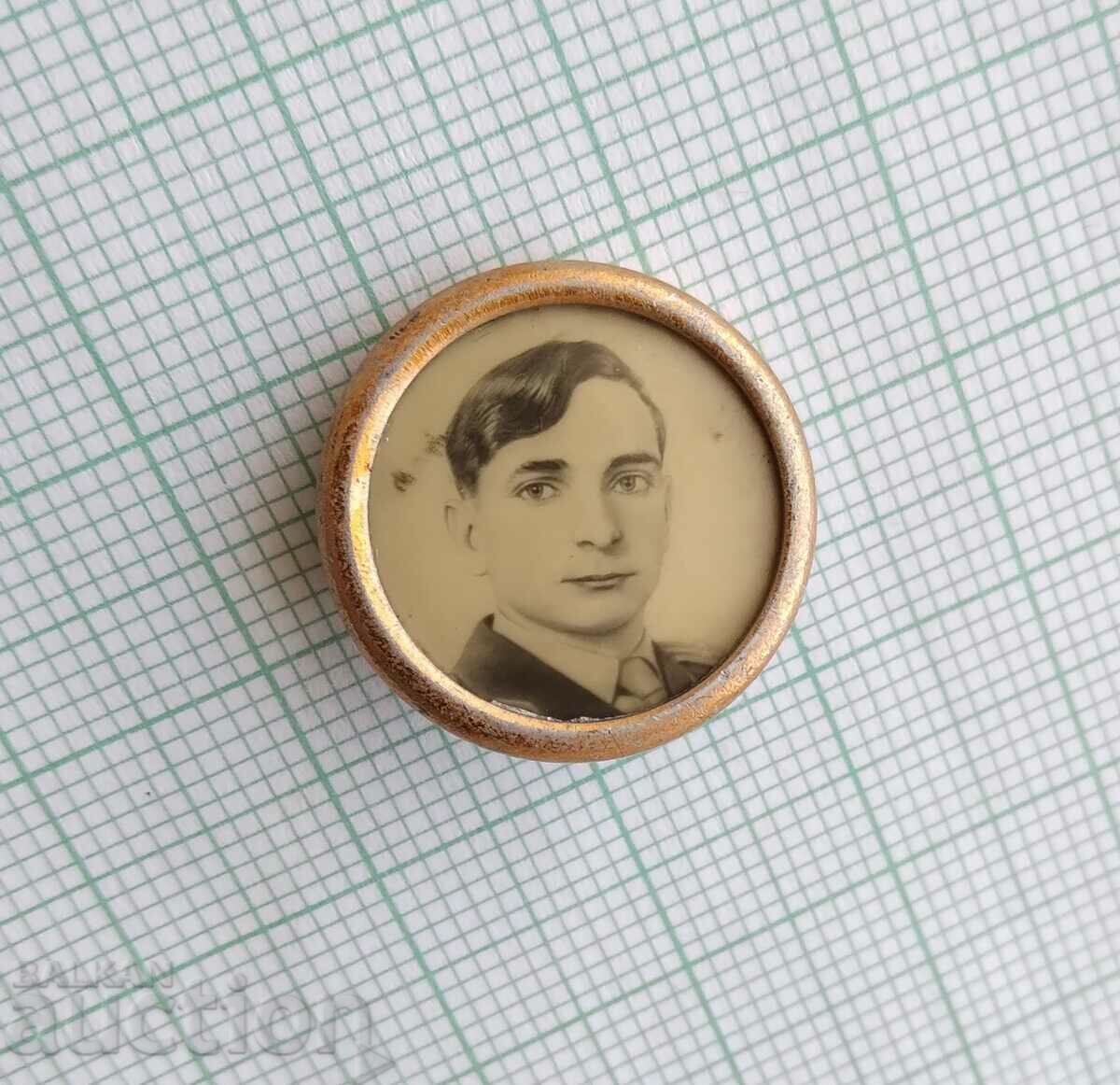 16117 Badge - USSR cosmonaut with price 1.50 BGN | € 0.77 16117 Badge - USSR cosmonaut with price 1.50 BGN | € 0.77