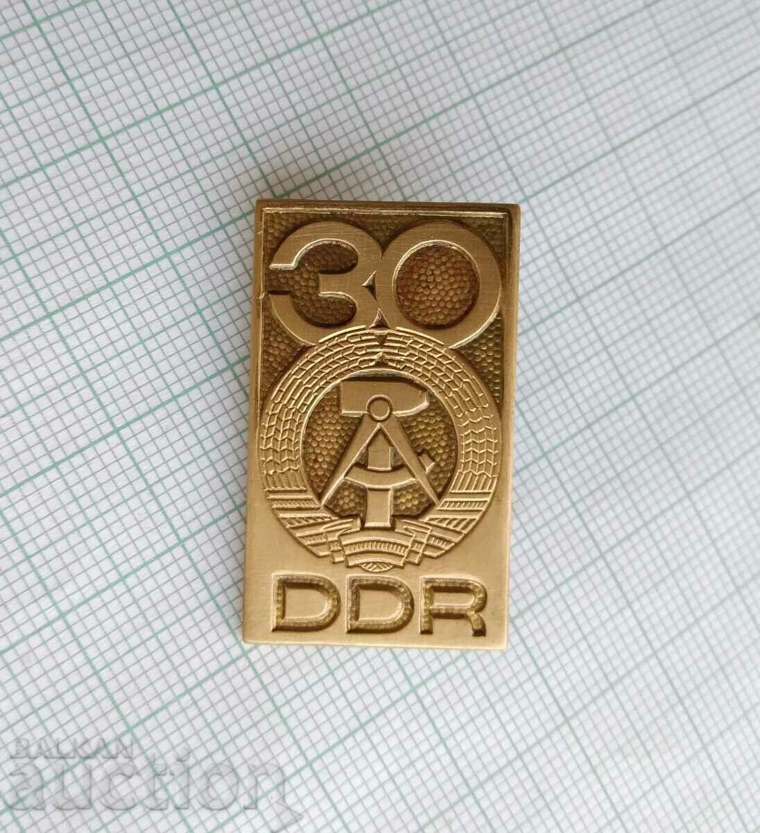 16118 Badge - 30 years DDR - East Germany - bronze with price 3.00 BGN | € 1.53