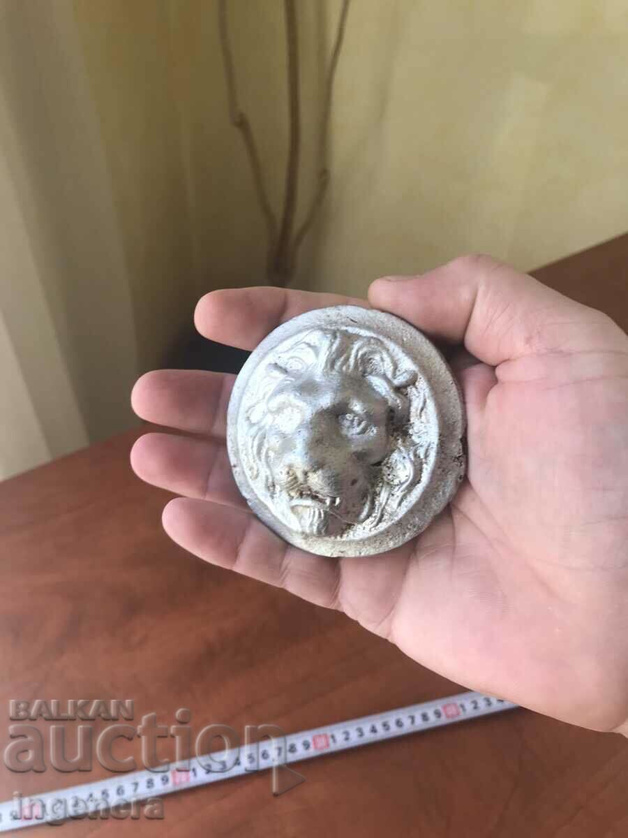 Auction  APPLIQUE LION LION CAST ALUMINUM FIGURE FROM SOCA
