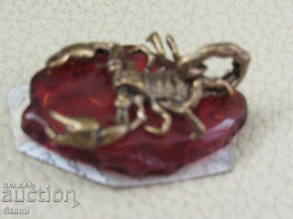 Scorpion figure in bronze and premium Baltic amber with price 46.00 BGN | € 23.52 Scorpion figure in bronze and premium Baltic amber with price 46.00 BGN | € 23.52