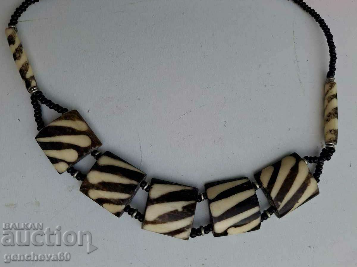 Delivery of Necklace - bone, African giraffe, batik, beads Delivery of Necklace - bone, African giraffe, batik, beads