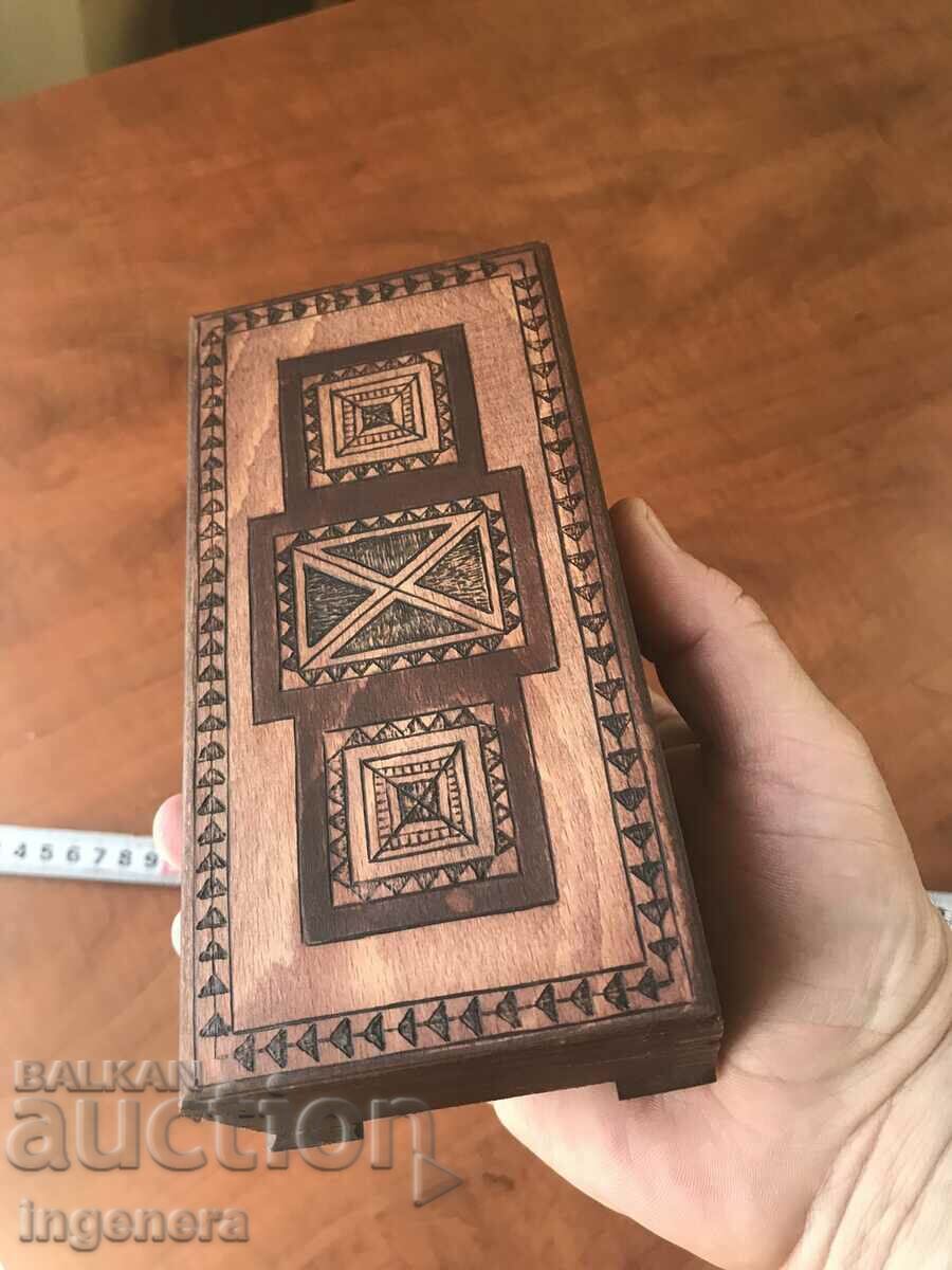 Delivery of BOX WOOD PYROGRAPH DRAWING ANTIQUE FROM SOCA MOSTRA Delivery of BOX WOOD PYROGRAPH DRAWING ANTIQUE FROM SOCA MOSTRA