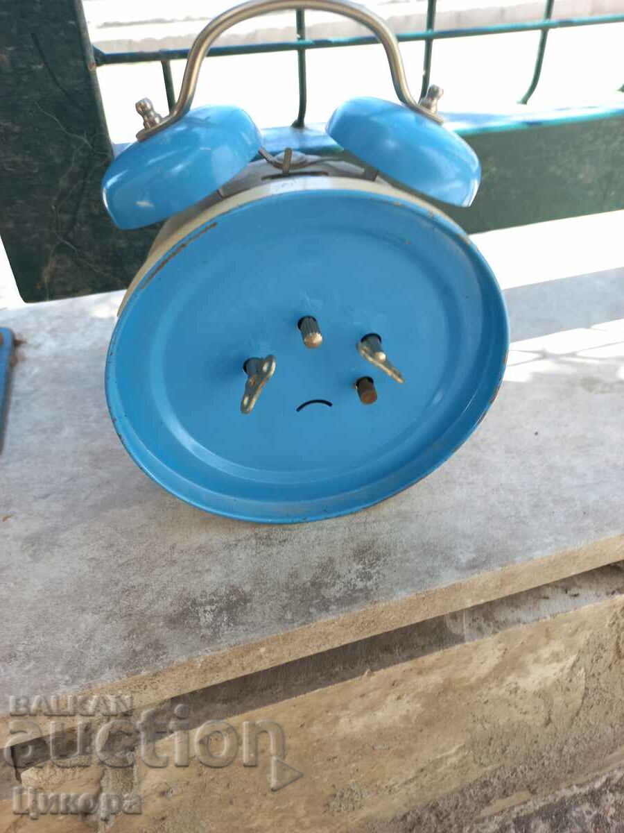 Delivery of ANIMATED ALARM CLOCK ROMANIAN Delivery of ANIMATED ALARM CLOCK ROMANIAN