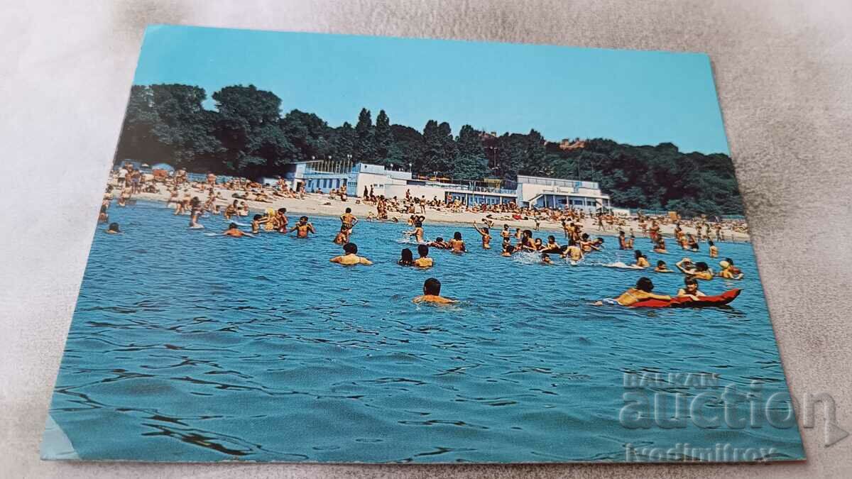 Пощенска картичка Бургас Централният плаж 1981