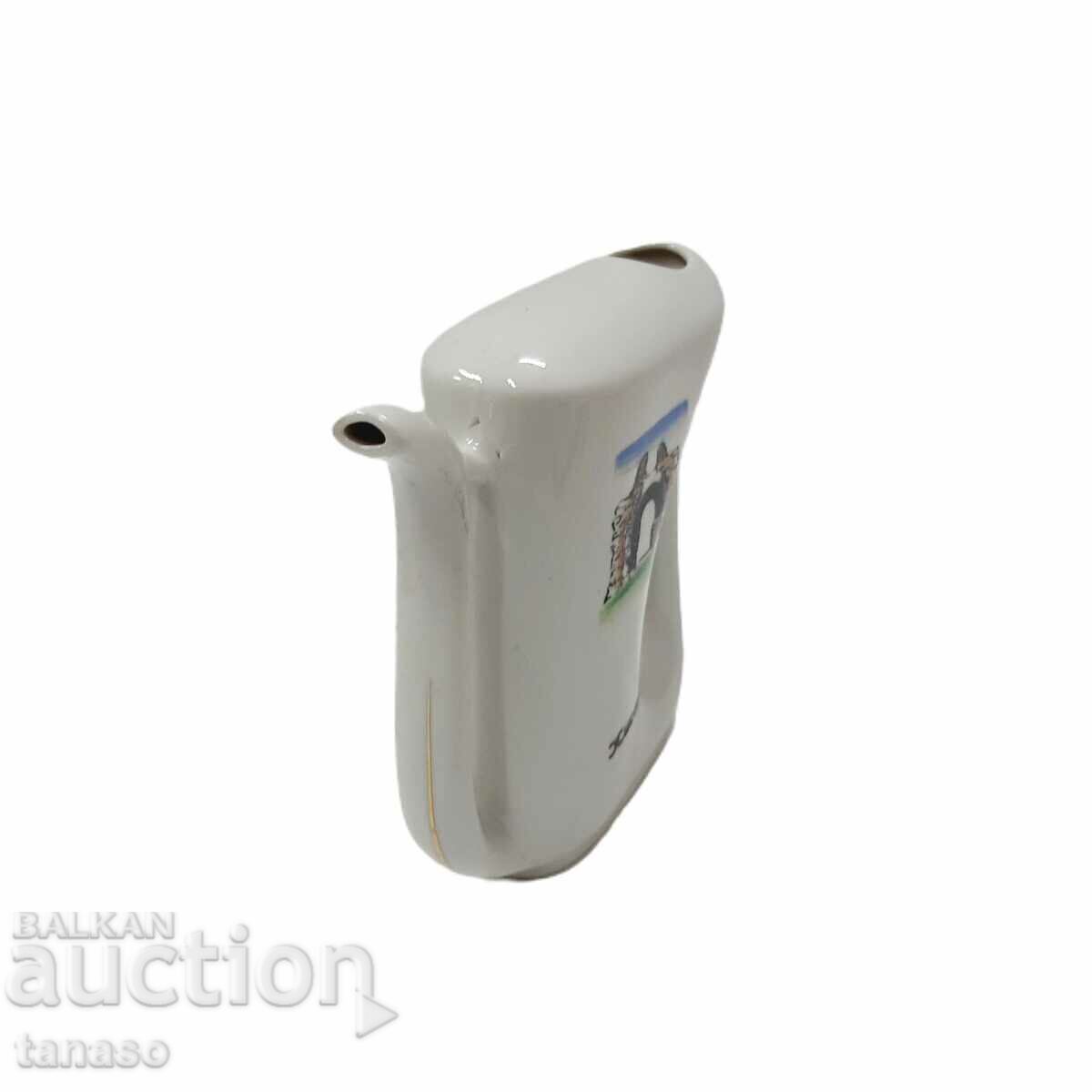 Παλιά κανάτα "Χισάρ", βουλγαρική πορσελάνη (11.3) με τιμή 15.00 BGN | € 7.67 Παλιά κανάτα "Χισάρ", βουλγαρική πορσελάνη (11.3) με τιμή 15.00 BGN | € 7.67