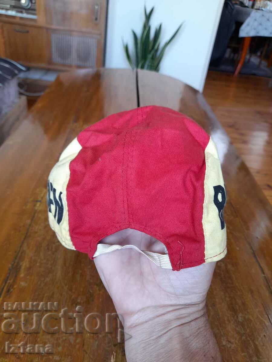 Delivery of Old hat Equestrian Sport