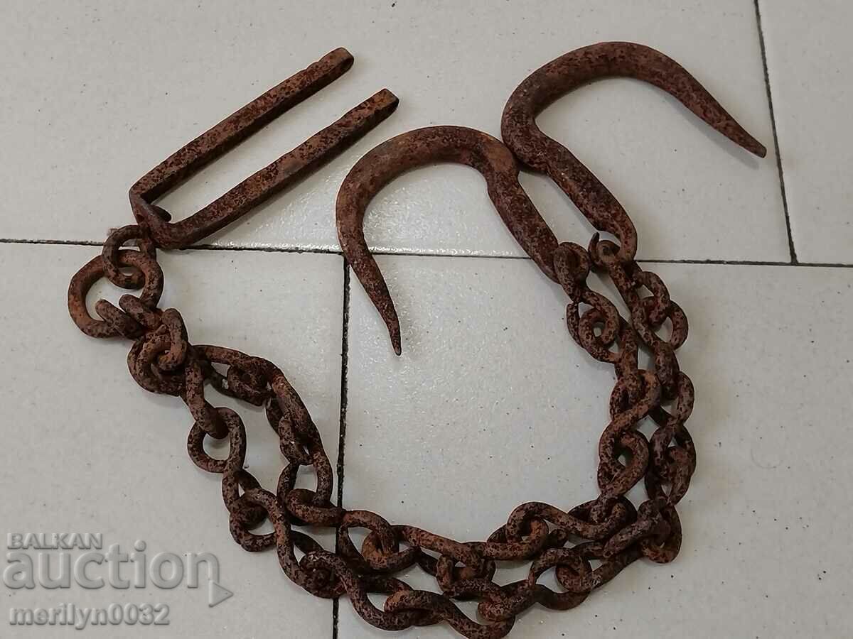 Delivery of Scale chain with mace weight scale