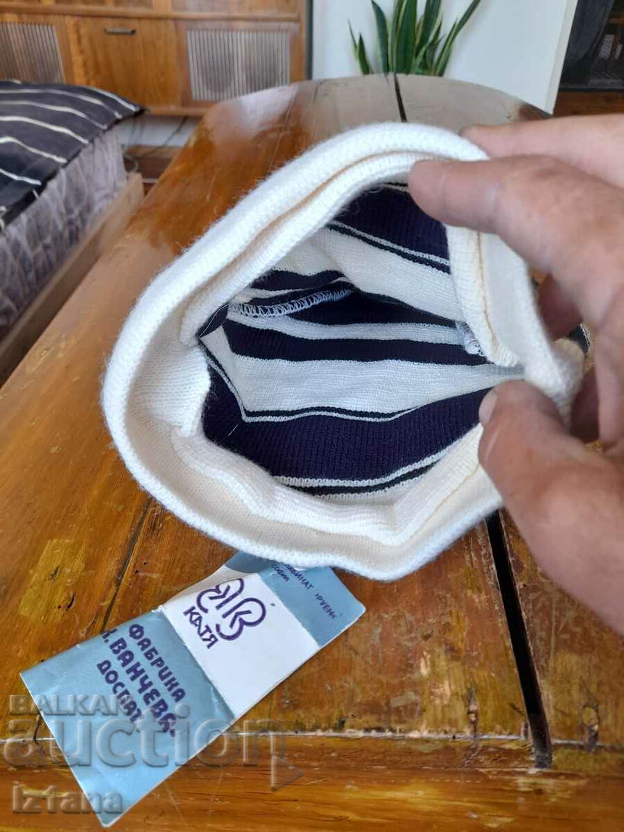 Old knitted winter hat - 5 Old knitted winter hat - 5