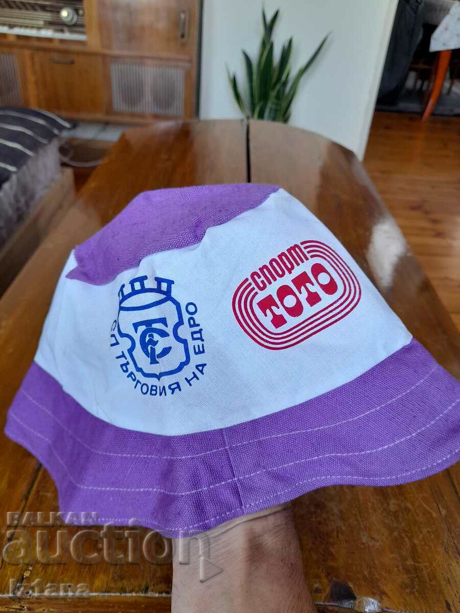 Auction Old Hat Idiot Marathon for Sophia's Award Auction Old Hat Idiot Marathon for Sophia's Award