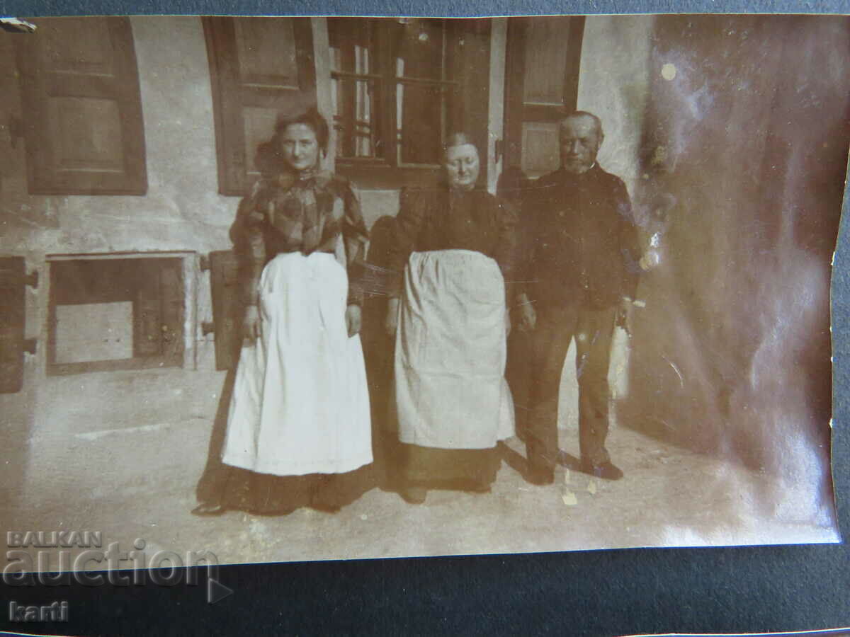 2 PHOTOS - 19TH CENTURY with price 1.99 BGN | € 1.02 2 PHOTOS - 19TH CENTURY with price 1.99 BGN | € 1.02