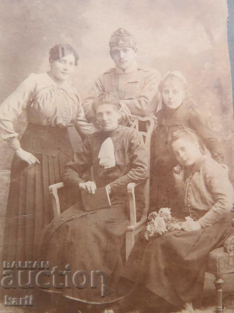 OLD PHOTO - CARDBOARD with price 14.99 BGN | € 7.66 OLD PHOTO - CARDBOARD with price 14.99 BGN | € 7.66