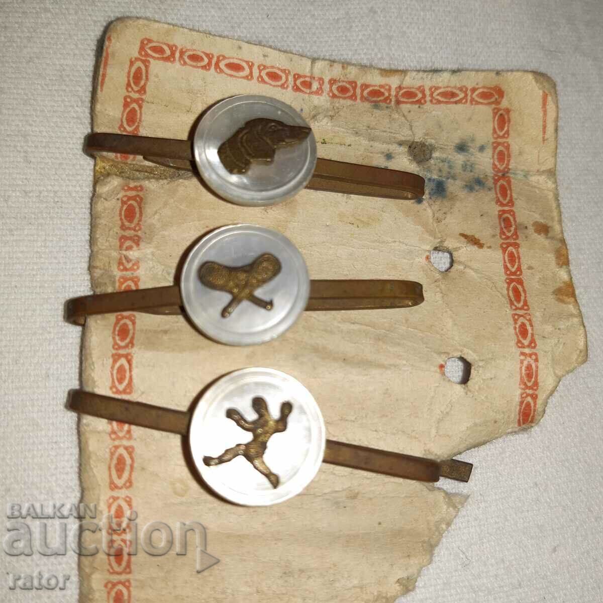 Auction Very old tie clips - mother of pearl, sports motifs Auction Very old tie clips - mother of pearl, sports motifs