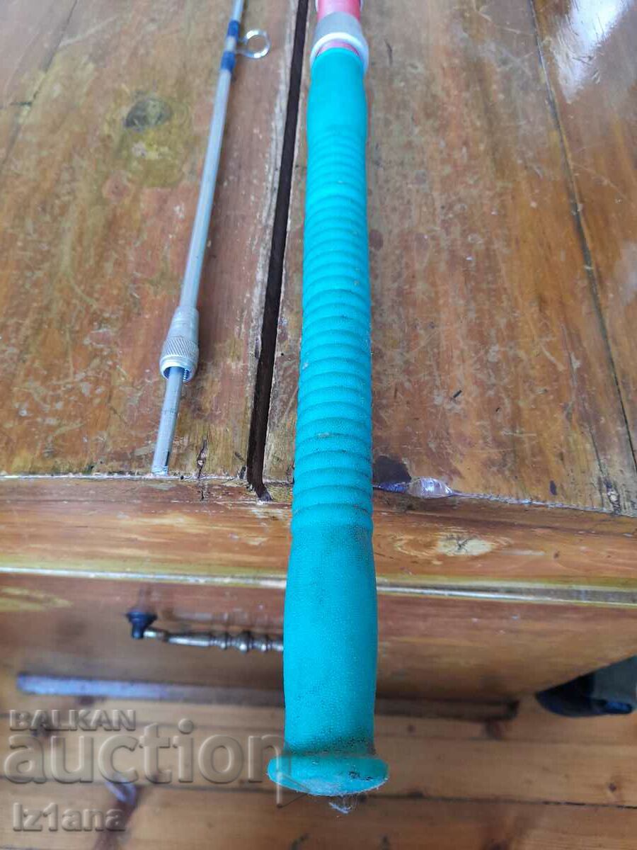 Tijă veche din aluminiu cu preț 75.00 BGN | € 38.35 Tijă veche din aluminiu cu preț 75.00 BGN | € 38.35