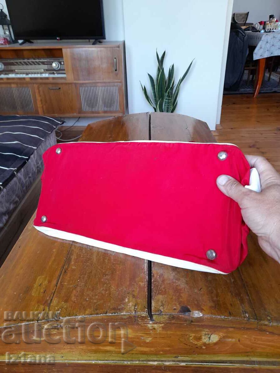 Delivery of Old bag, Marlboro bag Delivery of Old bag, Marlboro bag