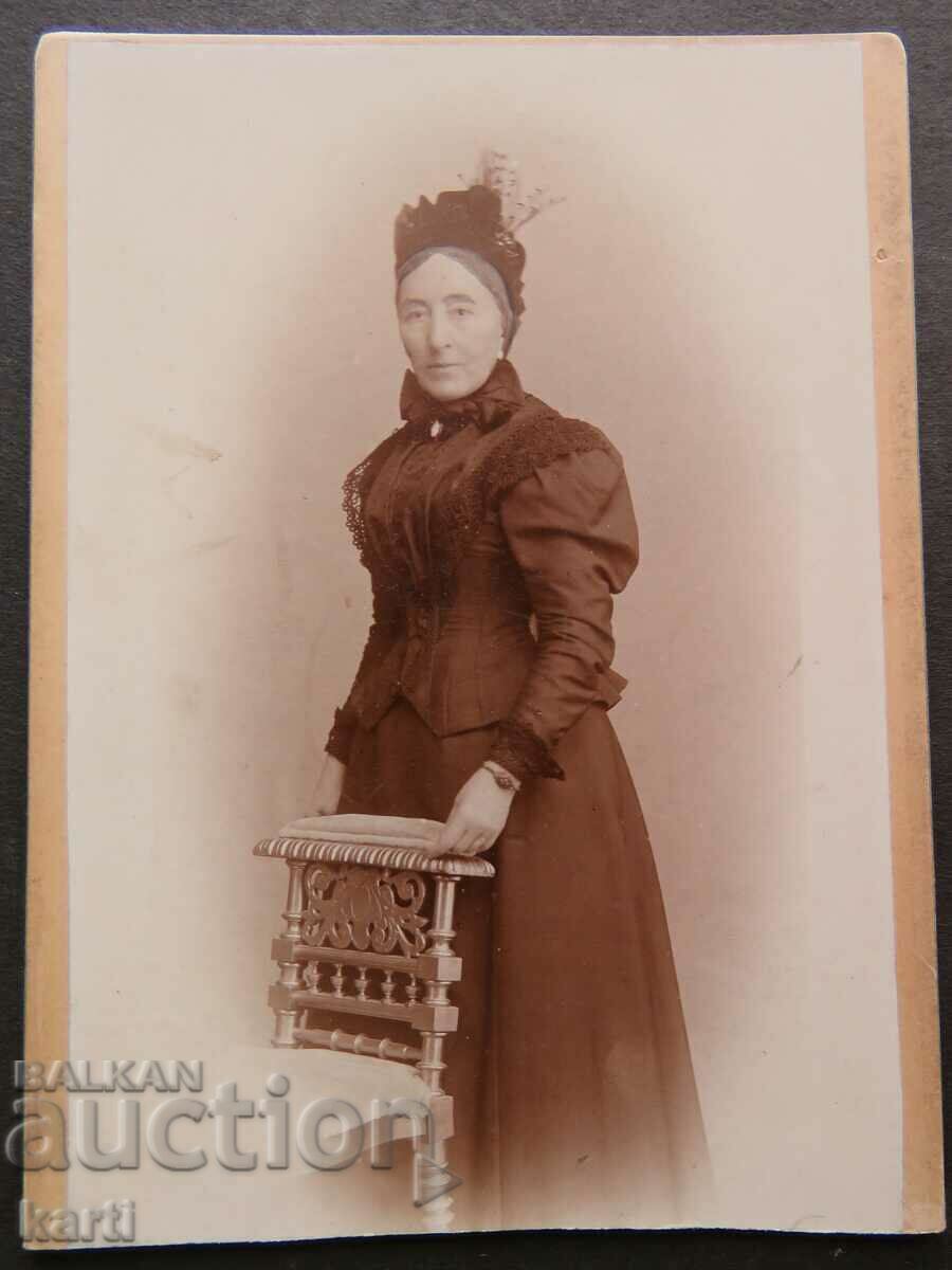 OLD PHOTO - CARDBOARD with price 11.99 BGN | € 6.13 OLD PHOTO - CARDBOARD with price 11.99 BGN | € 6.13