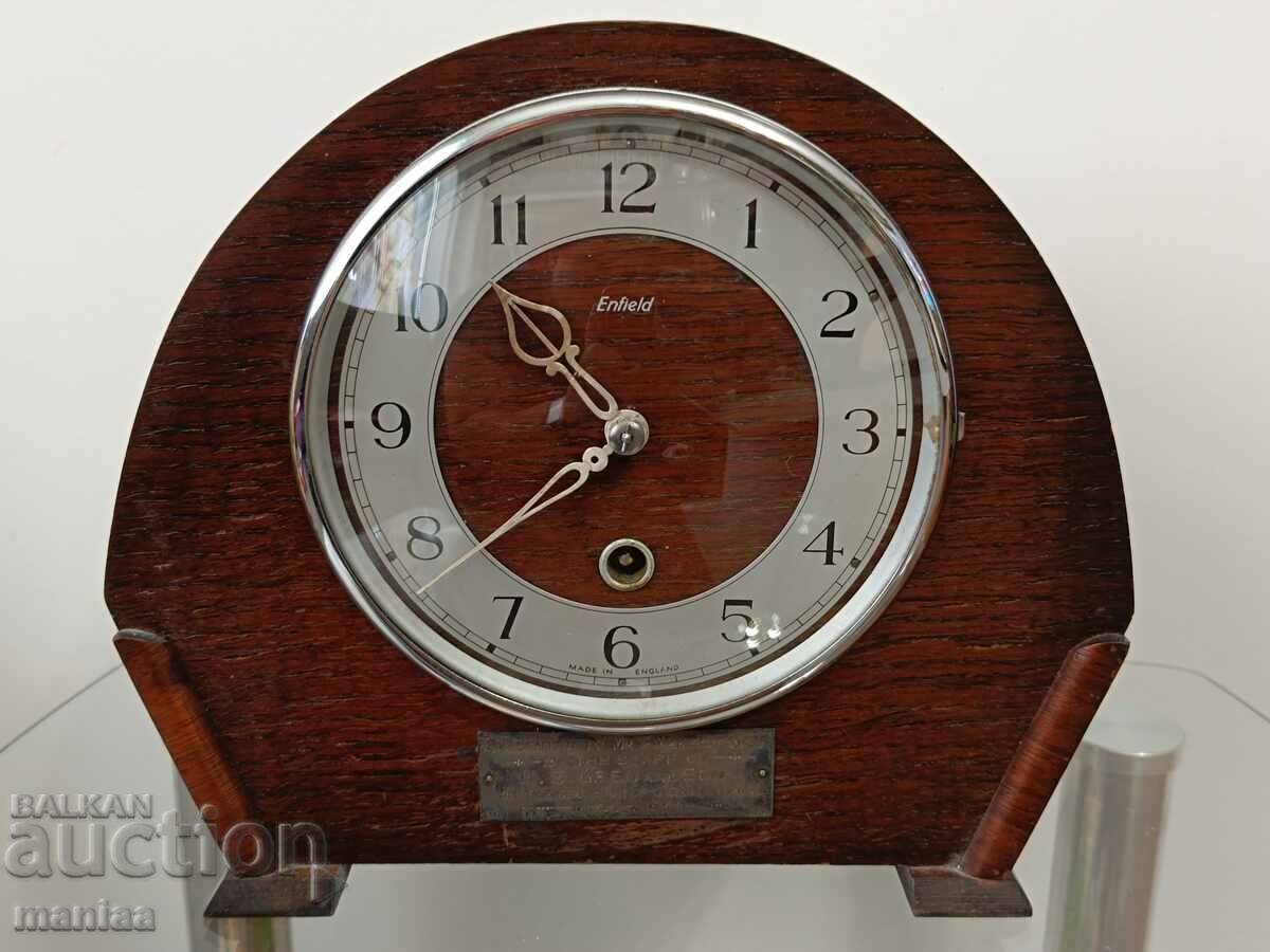 Стар механичен английски награден часовник Enfield Работи
