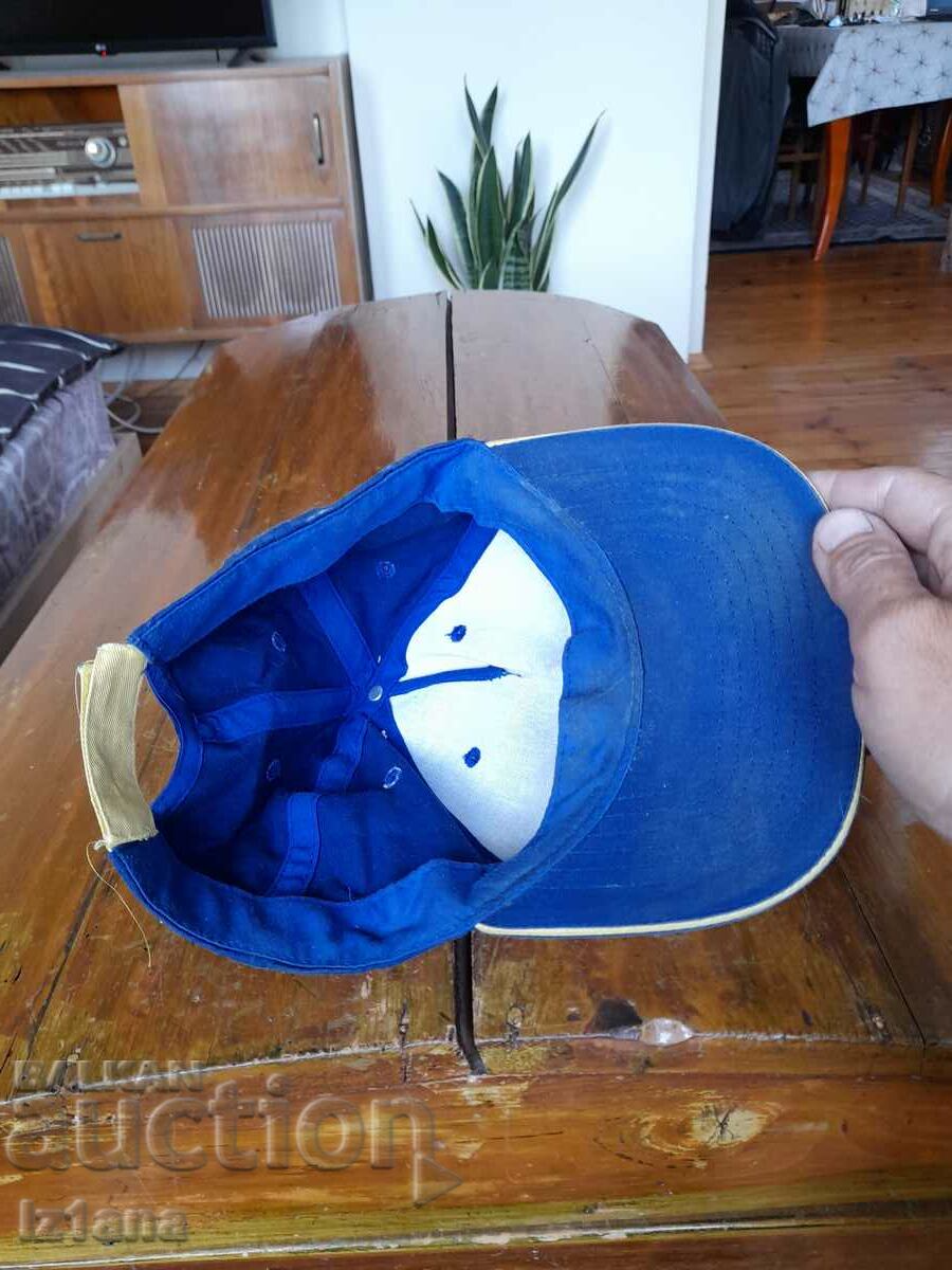 Delivery of Old Michelin hat Delivery of Old Michelin hat