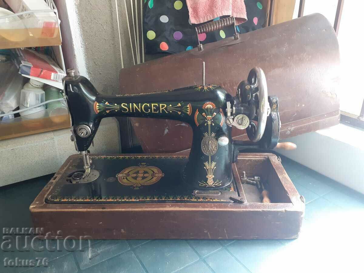 Old and very beautiful Singer sewing machine - antique with price 290.00 BGN | € 148.27