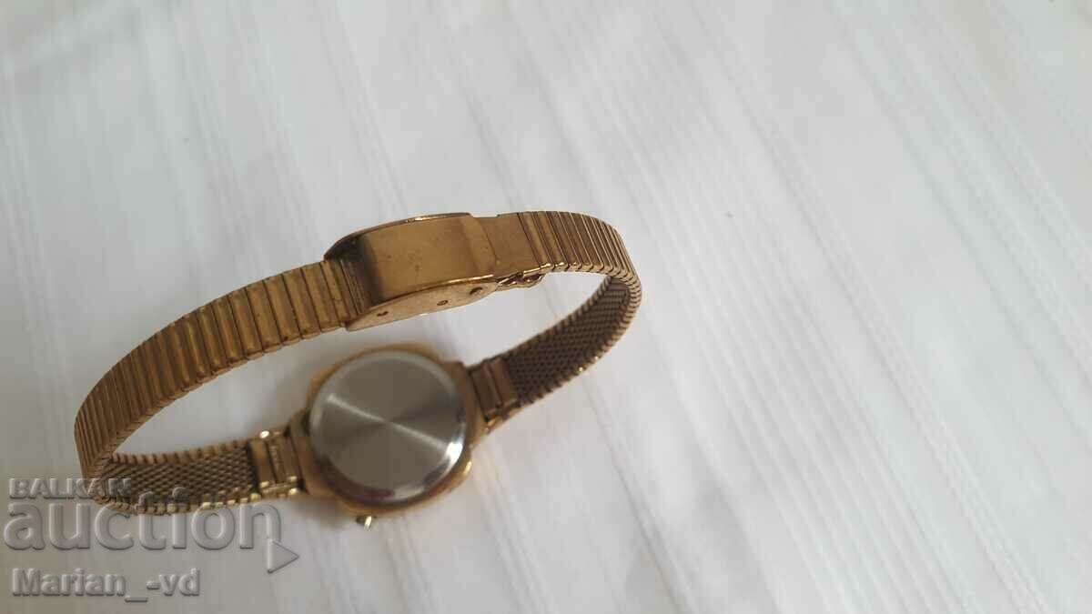 Women's gold-plated electronic watch - 5