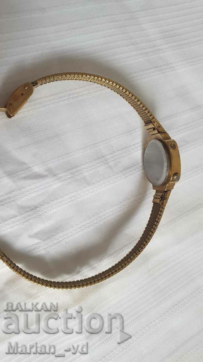 Women's gold-plated electronic watch - 7