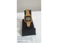 Women's gold-plated electronic watch