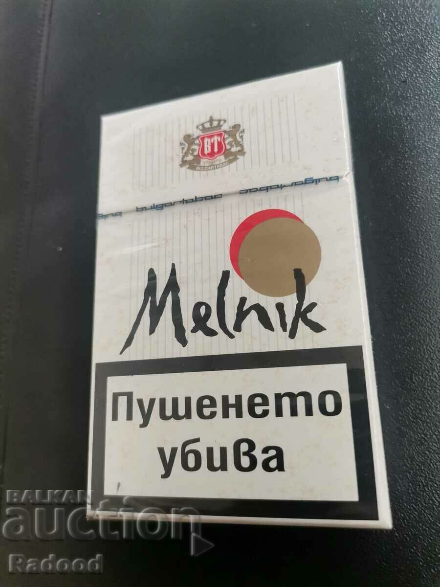 МЕЛНИК кутия