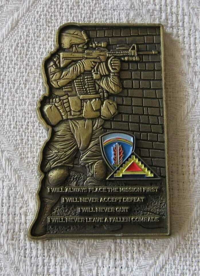 Auction  USA ARMY EUROPE 7 TH ARMY FOR WARRIOR EXCELLENCE SERGEANT
